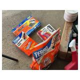 Houshold Cleaning Supplies Lot