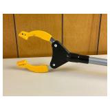 Steel Grip Mechanical Pick-Up Tool