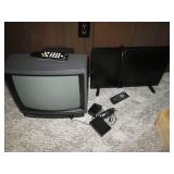 Small Vintage Magnavox tube TV, Ins...