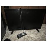Small Vintage Magnavox tube TV, Ins...