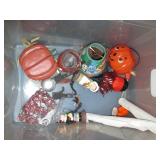 Covered tote with framed 6×8in wal...