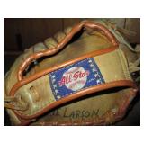 Vintage Leather baseball gloves: Ra...