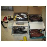 Assorted golf shoes in men