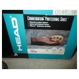 Assorted golf shoes in men