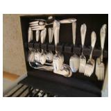 Gorgeous Oneida Community Tudor pla...