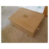 Gorgeous Oneida Community Tudor pla...