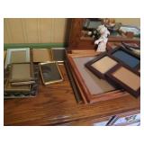 Fine variety of wood photo frames, ...