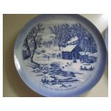 Lot of 4 collector plates...
