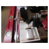 Vintage level, toolbox and other it...