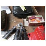 Vintage level, toolbox and other it...