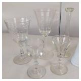 11 PC V&G GLASSWARE ** VASES ** PITCHER ** CANDLE ** WINE
