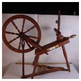 AUTHENTIC VINTAGE SPINNING WHEEL