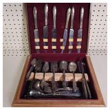 PLATED SILVERWARE IN ANTI TARNISH CLOTH BOX