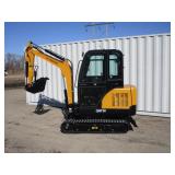 AGT Industrial QNT30 Excavator w/Kubota Diesel, Side Swing Boom, Hydraulic Thumb