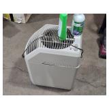 Used Bemis Waterwick Model 826-800 Humidifier with Care Products