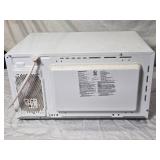 Hamilton Beach Microwave Oven - 1000 Watts, Used with Wear