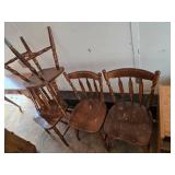 Oak Dining Table with Extension Leaf and 6 Chairs (2 Different Chair Styles)