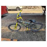 Magna RipClaw BMX Bike