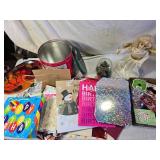 Holiday Decorations and Accessories