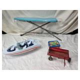 Lot of Vintage Toys: Ertl Tin Toy Trailer, Metal Lunchbox, and Aviva Fishin