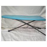 Lot of Vintage Toys: Ertl Tin Toy Trailer, Metal Lunchbox, and Aviva Fishin