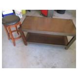 Rectangular wood coffee table with ...