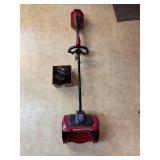 Toro 60V Power Shovel with Flex-Force Battery Charger