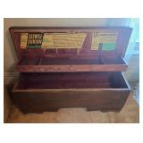 Caswell-Runyan Cedar Chest with Built-in Divider Compartments