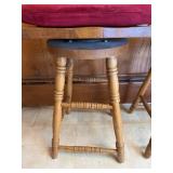 Set of 3 Oak Swivel Dining Chairs with Ornate Backrests