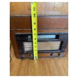 Vintage Wood Radio with Turntable and Tubes