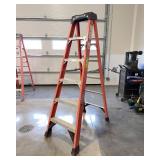 Fiberglass Step Ladder 6 Ft