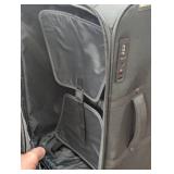 SWISSGEAR Zurich Softside Medium Checked Suitcase