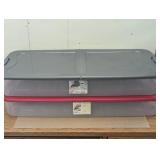 Pair of Sterilite 74qt Ultra Clear Under Bed Latch Box Clear Base Flat Gray Lid and Latches: Portable Storage, Stackable