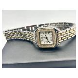 Elegant Two-Tone Ladies Quartz Watch with Roman Numerals