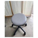 Mobile Roller Height Adjustable Salon Tattoo Dental Stool Chair – Smooth Rolling Casters – Easy Height Adjustment –Great Condition!