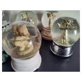 Lot of Assorted Snowglobes