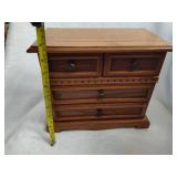 Jewelry Box w/Asst Costume Jewelry