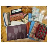 Large Lot of Placemats/Napkins & Tablecloths