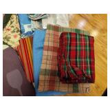 Large Lot of Placemats/Napkins & Tablecloths