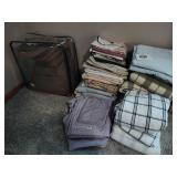 Lot of Assorted Queen Sized Bedding