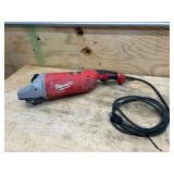 MILWAUKEE 7"/9" Corder Grinder