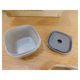 (12) Fresh and Store Food Containers w/ Built in Freezer Pack