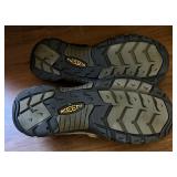 Newport Black and Stone Keen Size 13 Sandals