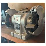 Black & Decker 5" Bench Grinder Model: 6135