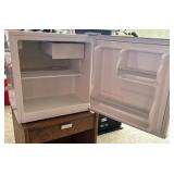 Haier Model BC-50P Refrigerator