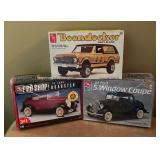 Model Kits - AMT Ertl 1934 Ford 5 Window Coupe, 1932 Ford Roadster and Boondocker Chevy Blazer