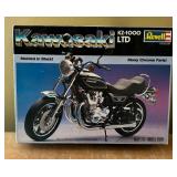 Revell Kawasaki KZ-1000 Model Motorcycle Kit