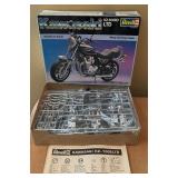 Revell Kawasaki KZ-1000 Model Motorcycle Kit