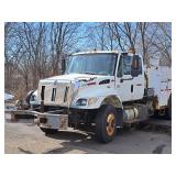 2007 International Utility Truck 7300 SBA 4x2 DT466