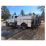 2007 International Utility Truck 7300 SBA 4x2 DT466